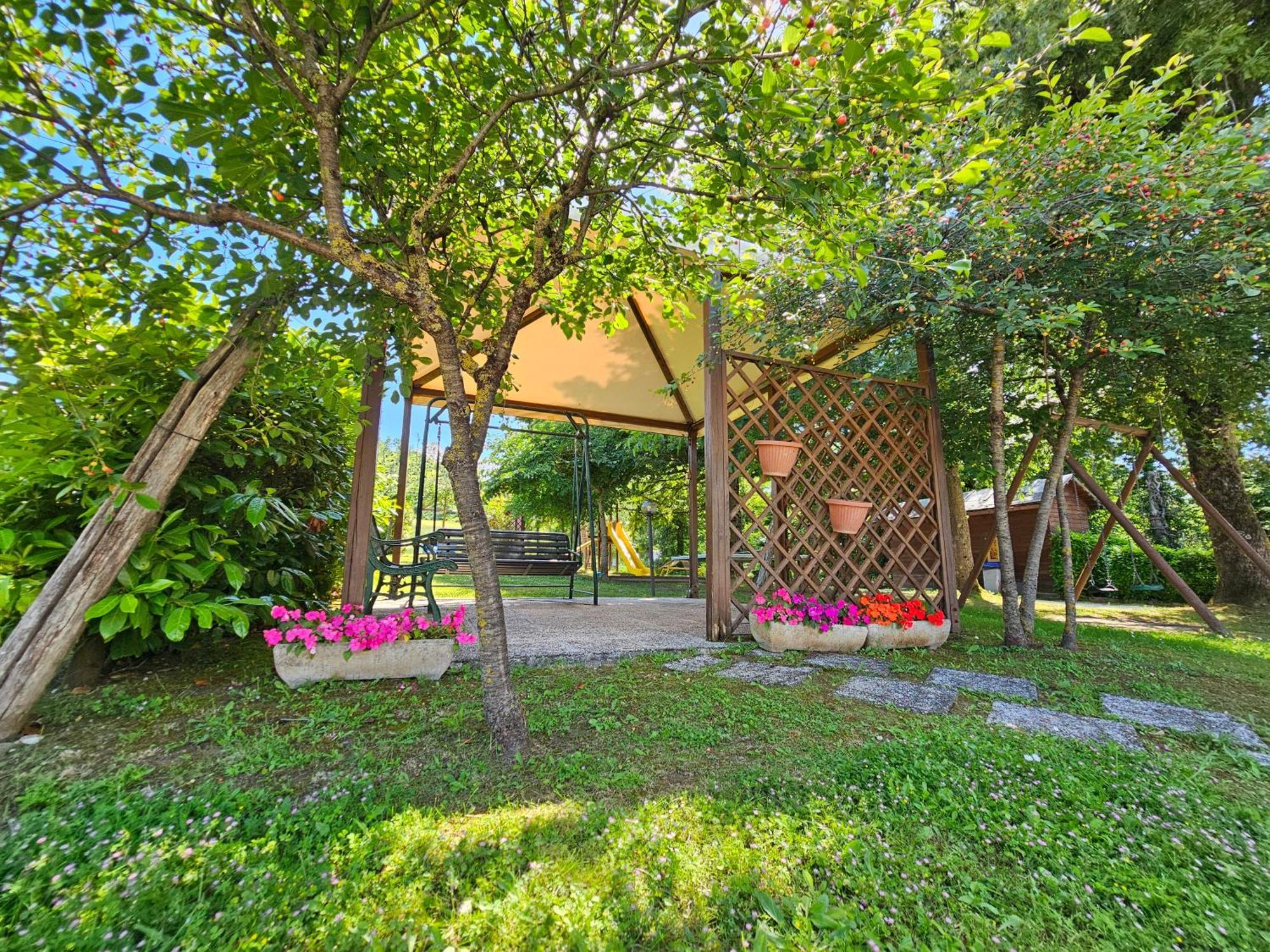 Agriturismo Ca Serrantonio - Ferri Appartamento Rossini Урбания Екстериор снимка